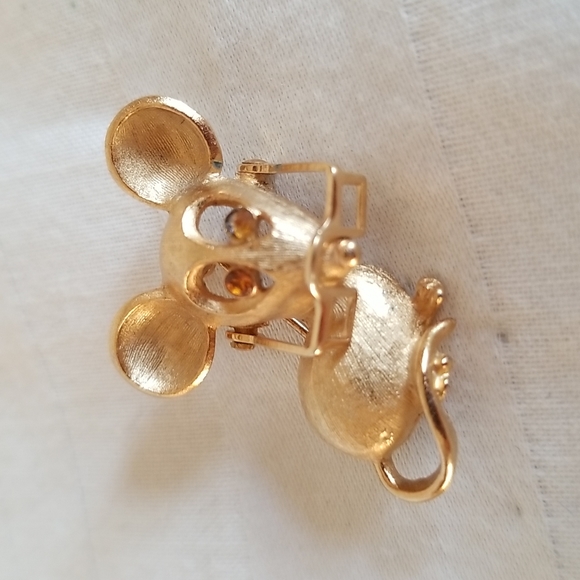 Avon Jewelry - Vintage Gold Mouse Glasses Brooch